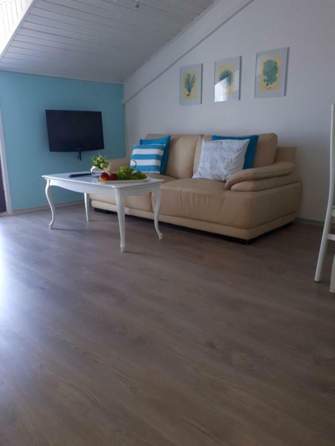 Deep Blue Apartment Пореч Екстериор снимка
