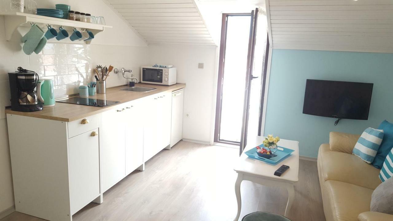 Deep Blue Apartment Пореч Екстериор снимка
